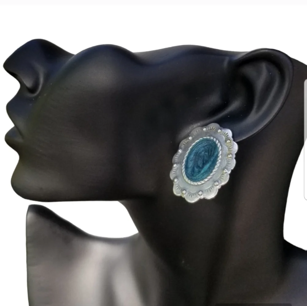 VINTAGE SILVER PLATED WITH BLUE ENAMEL DETAIL WESTERN STYLE CLIP ON EARRINGS